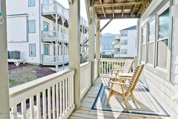 $620,000 | 2909 Pointe W Drive, Unit 3B1, Emerald Isle, NC 28594