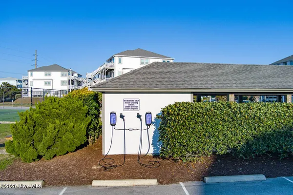 $620,000 | 2909 Pointe W Drive, Unit 3B1, Emerald Isle, NC 28594