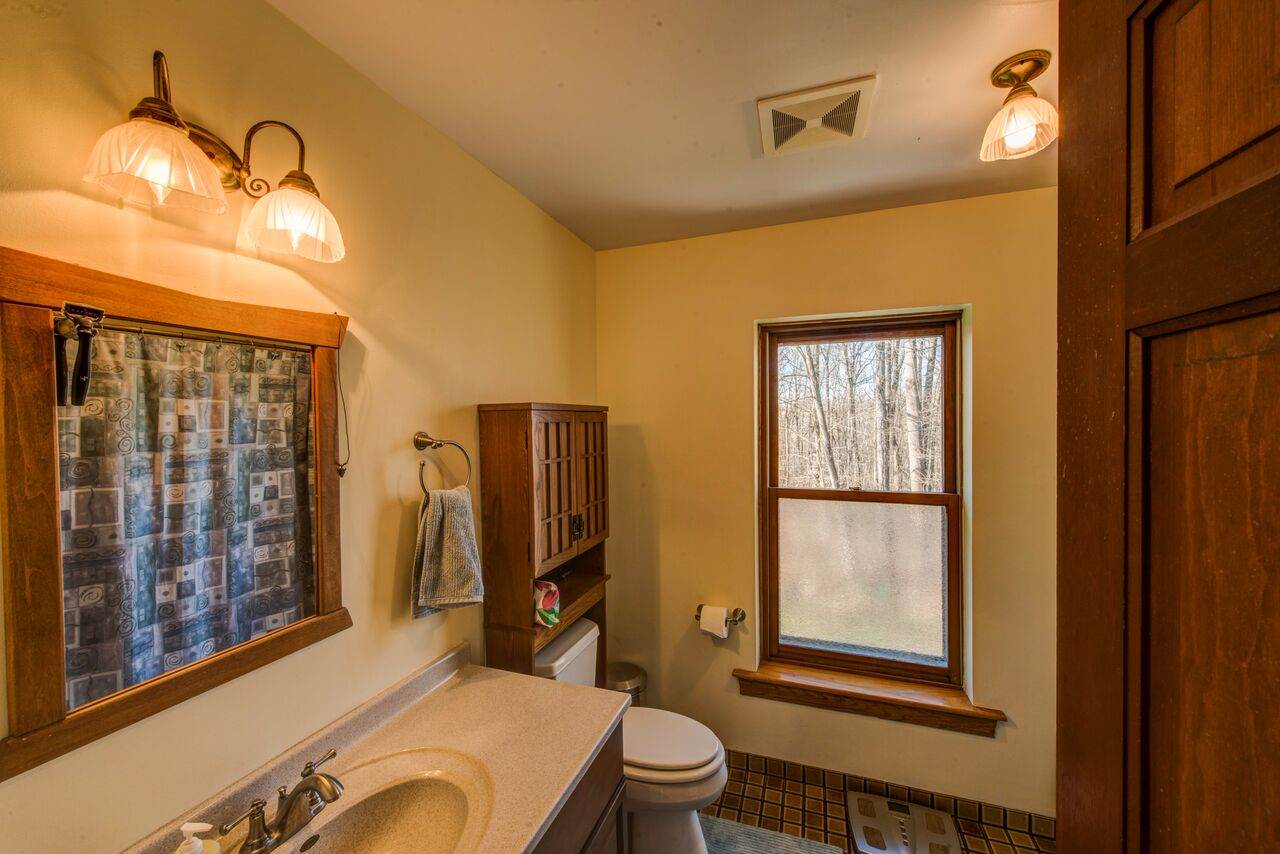 4040 East Farr Road Bloomington, IN 47408 - Photo 9 of 31 Gallery Image 9