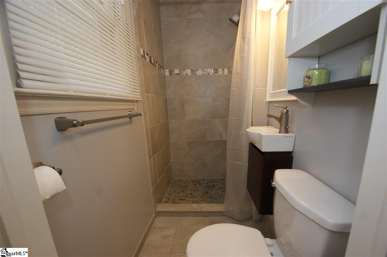 600 East Darby Road Taylors, SC 29687 - Photo 10 of 25 Gallery Image 10