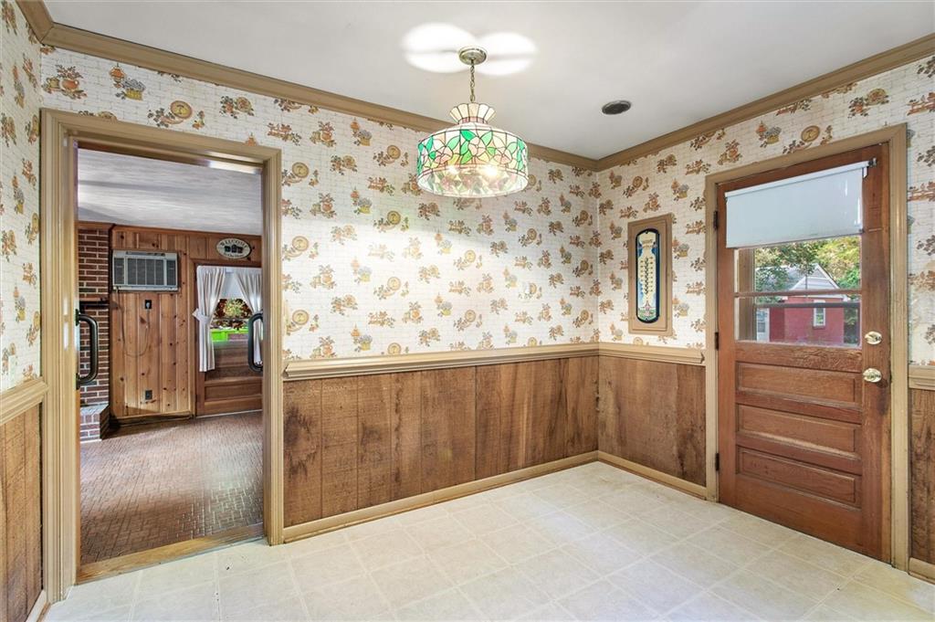 7360 Willson Road Henrico, VA 23231 - Photo 14 of 29 a view of a hallway view with staircase
