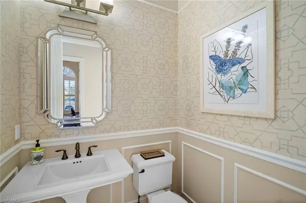 $2,250,000 | 6482 Carema Lane, Naples, FL 34113