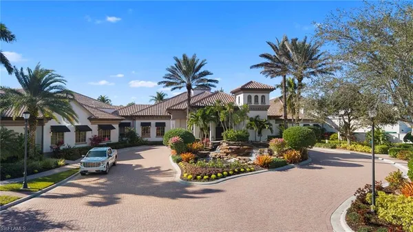 $2,250,000 | 6482 Carema Lane, Naples, FL 34113