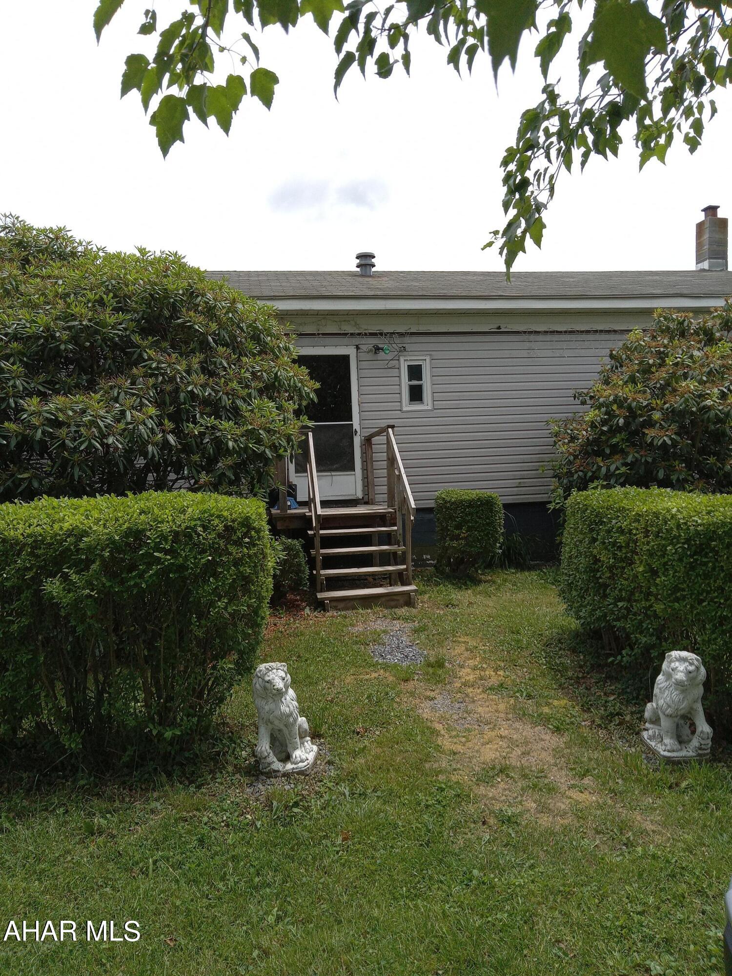 1803 Munster Road Portage, PA 15946 - Photo 10 of 37