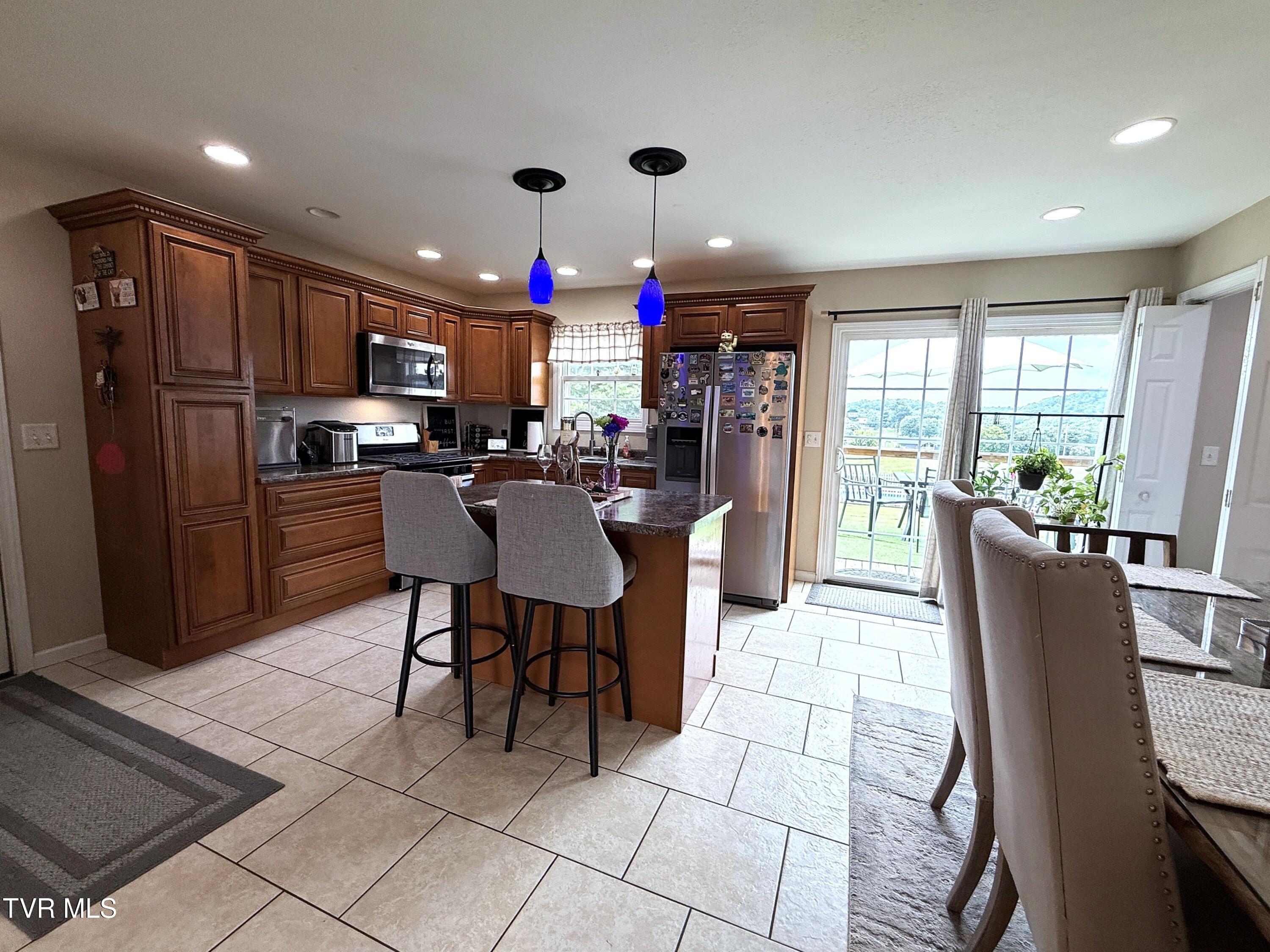 253 Ramblin Road Newport, TN 37821 - Photo 19 of 35 18