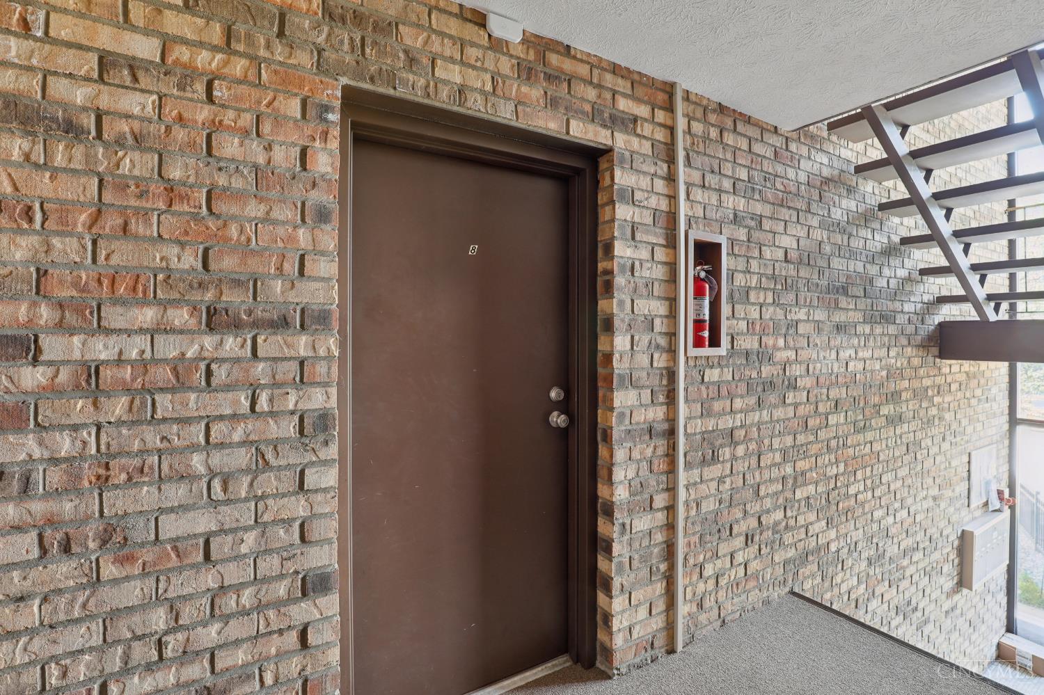 539 Davis Road, Unit 8 Cincinnati, OH 45255 - Photo 2 of 29