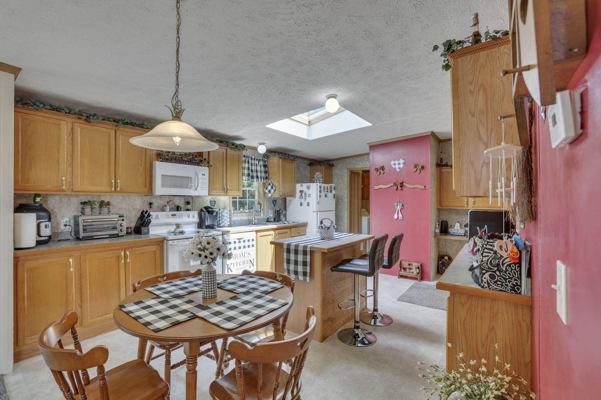 19600 Hampshire Road Utica, OH 43080 - Photo 30 of 70 31-web-or-mls-7W3A7190