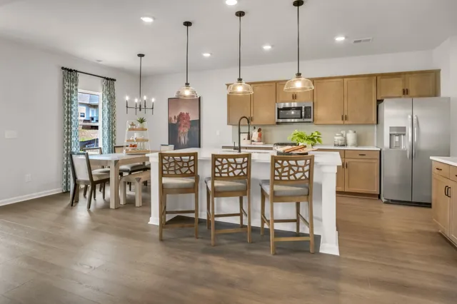 $449,990 | 1374 English Oak Drive, Clarksville, TN 37043