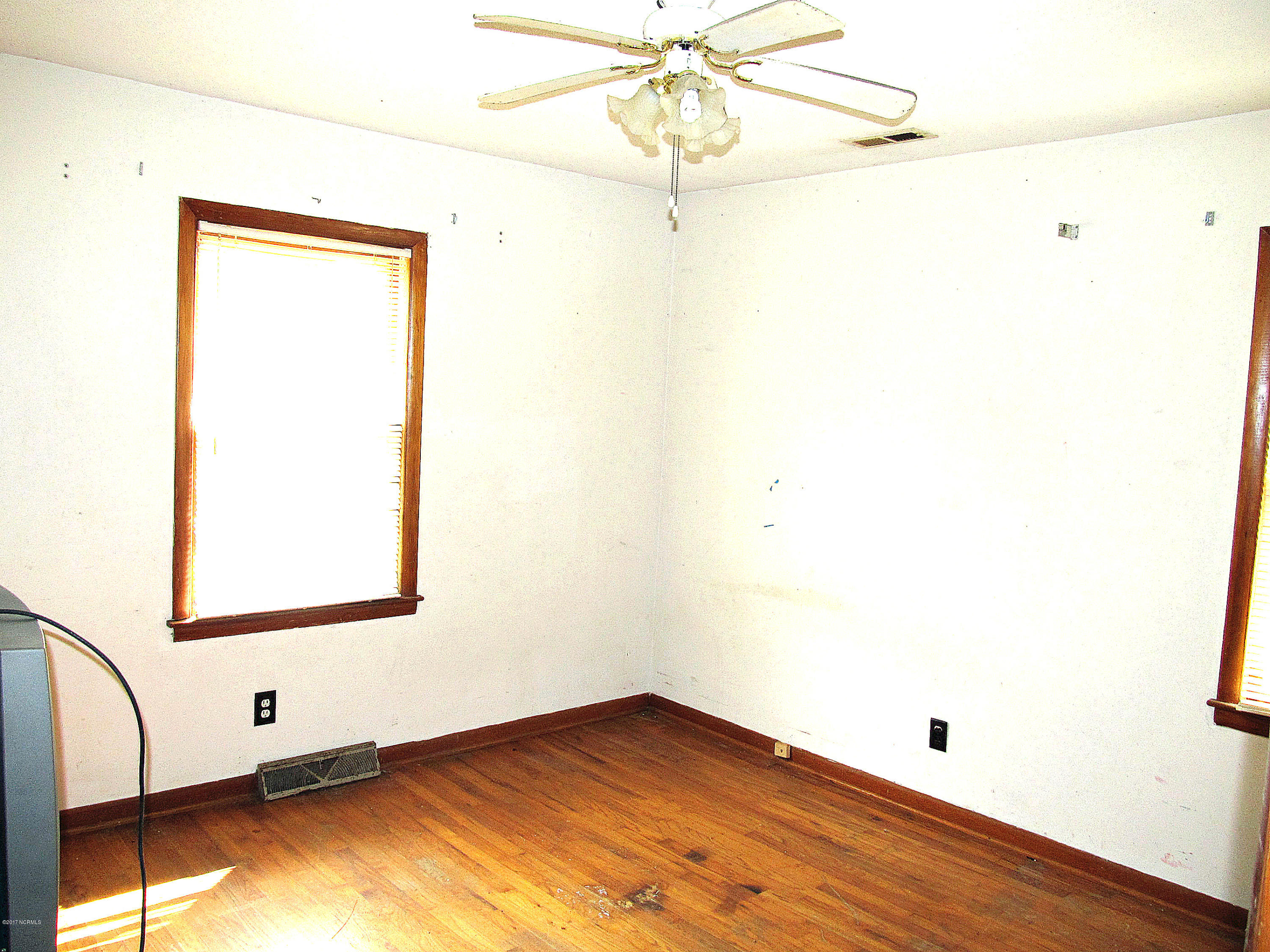 631 Newport Loop Road Newport, NC 28570 - Photo 12 of 13 Bedroom 2