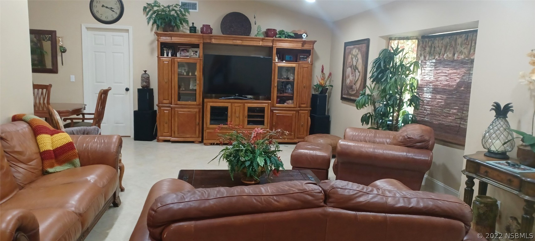 135 Poinciana Road Edgewater, FL 32141 - Photo 3 of 19 Gallery Image 3