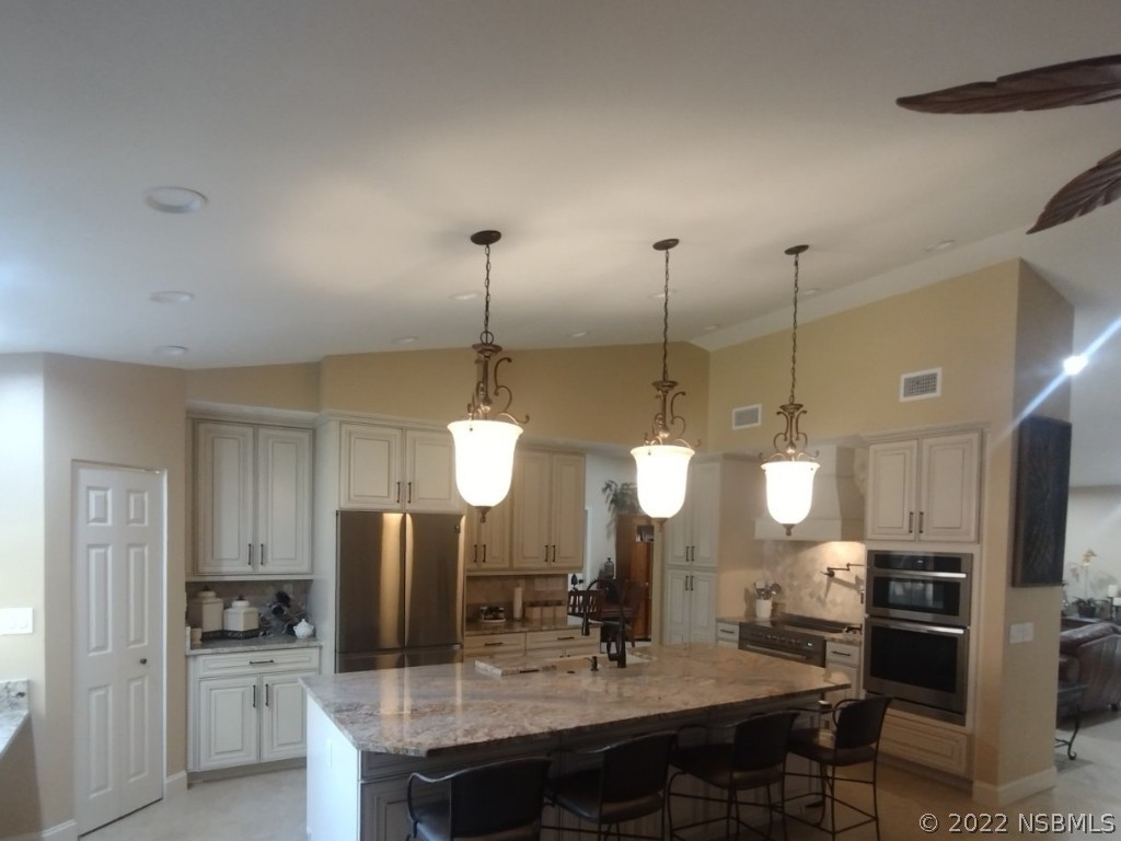 135 Poinciana Road Edgewater, FL 32141 - Photo 8 of 19 Gallery Image 8