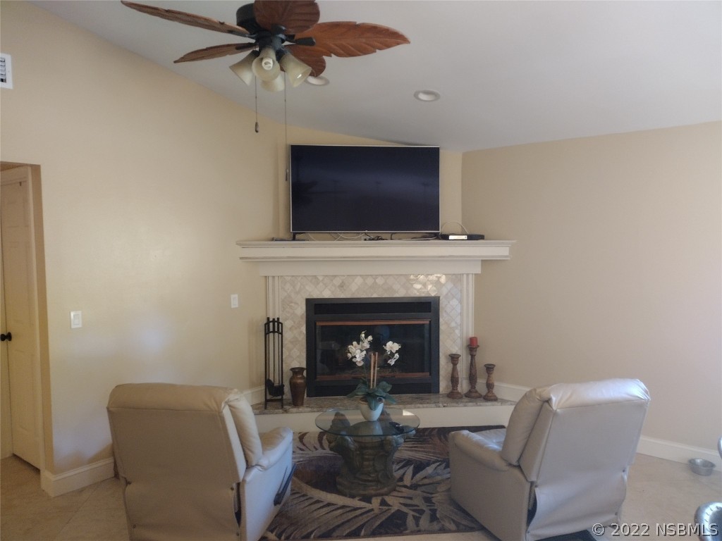 135 Poinciana Road Edgewater, FL 32141 - Photo 10 of 19 Gallery Image 10