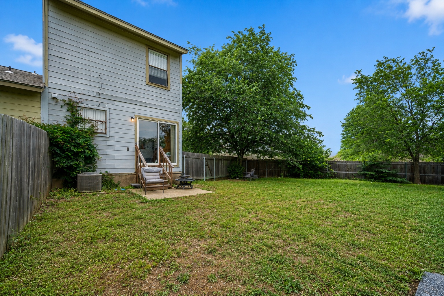 128 Hillside Drive Elgin, TX 78621 - Photo 27 of 38 Back of Unit A