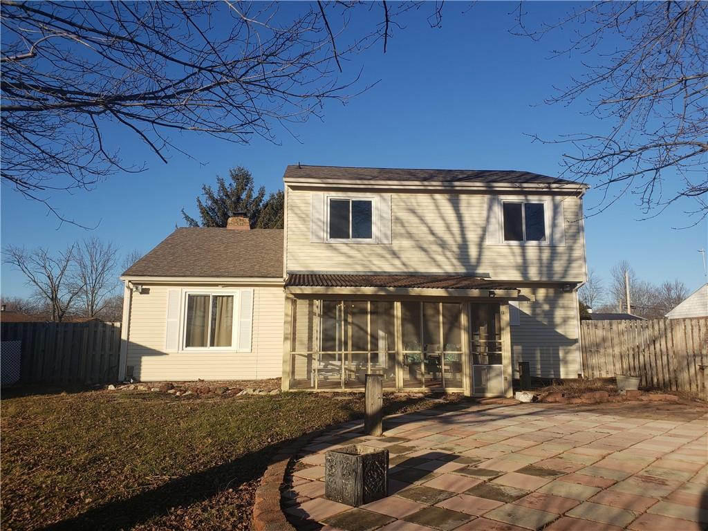 765 Riverside Circle Columbus, IN 47203 - Photo 2 of 22 Gallery Image 2