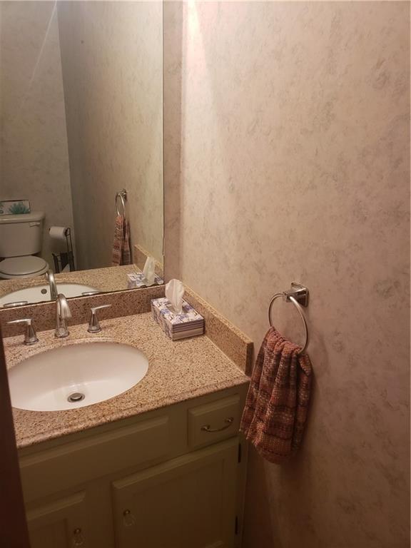 765 Riverside Circle Columbus, IN 47203 - Photo 14 of 22 Gallery Image 14