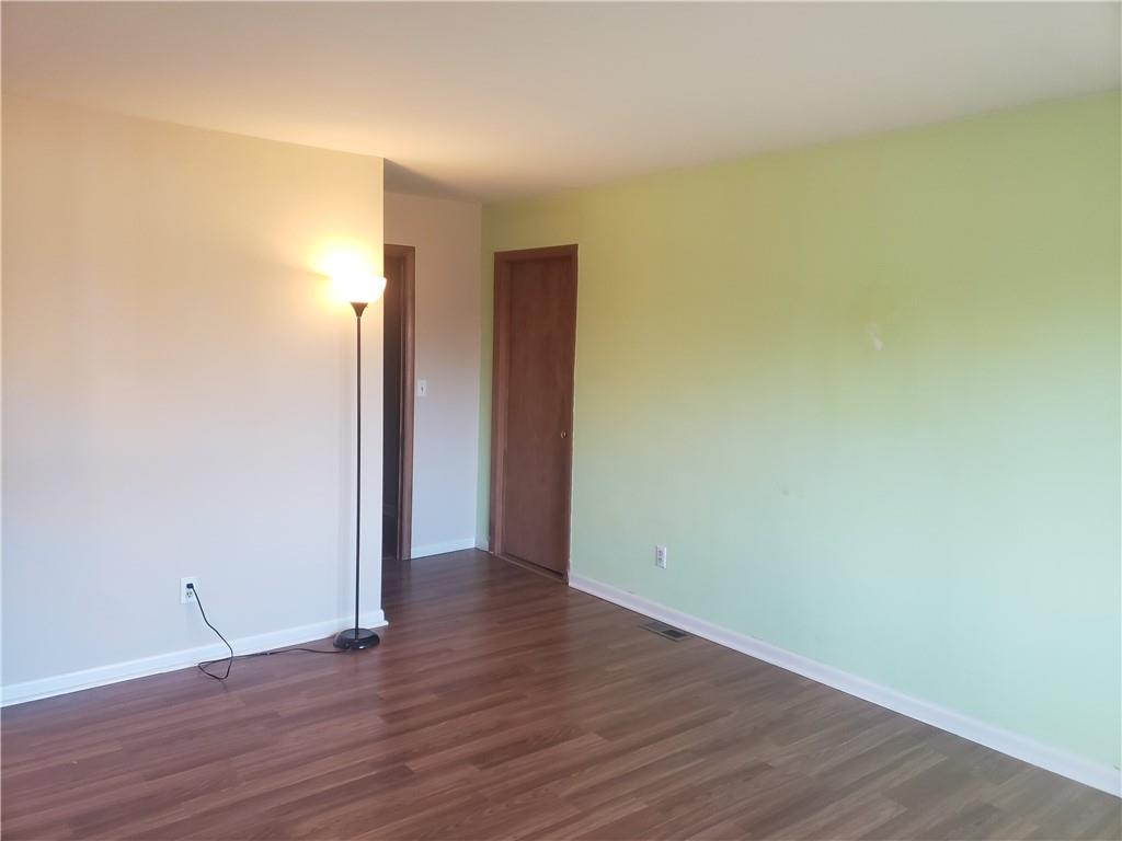 765 Riverside Circle Columbus, IN 47203 - Photo 18 of 22 Gallery Image 18