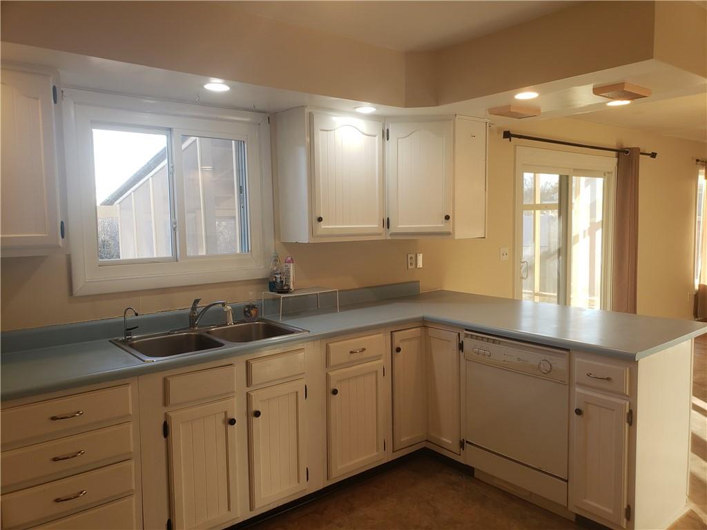 765 Riverside Circle Columbus, IN 47203 - Photo 8 of 22 Gallery Image 8