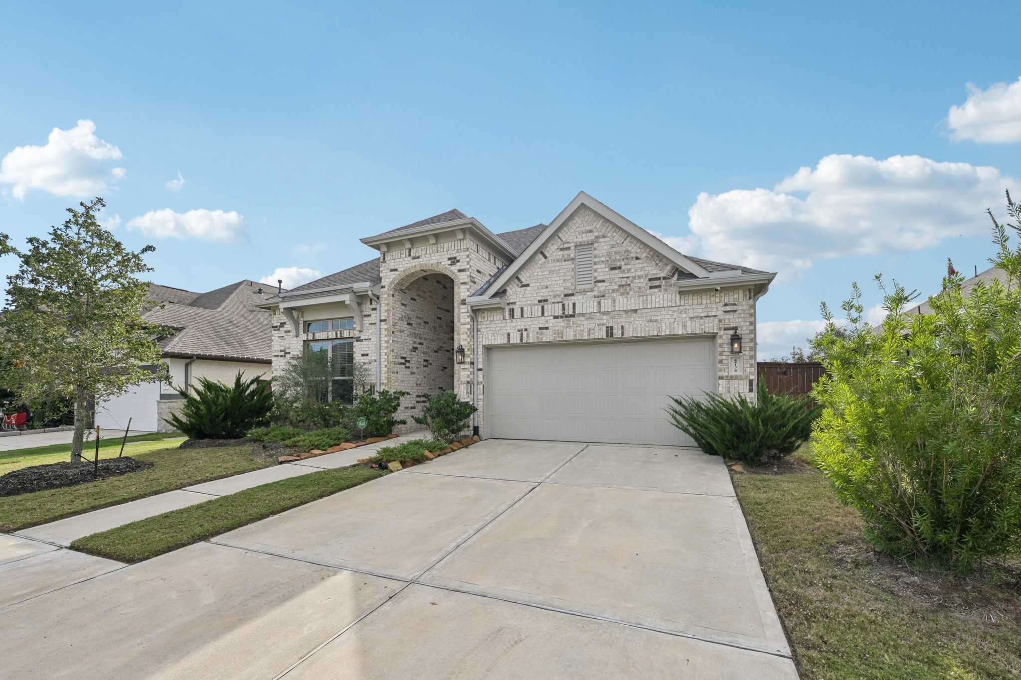 4734 Franklin Way Iowa Colony, TX 77583 - Photo 8 of 33 Front view of the home