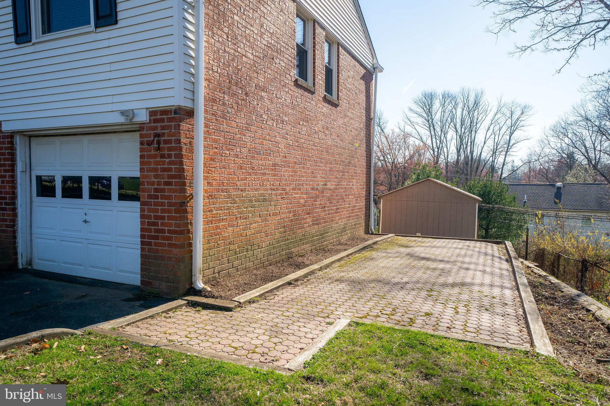 712 Elgin Road Newtown Square, PA 19073 - Photo 5 of 47 Gallery Image 5