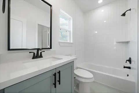 $545,000 | 925 Fisher Street, Unit B, Houston, TX 77018