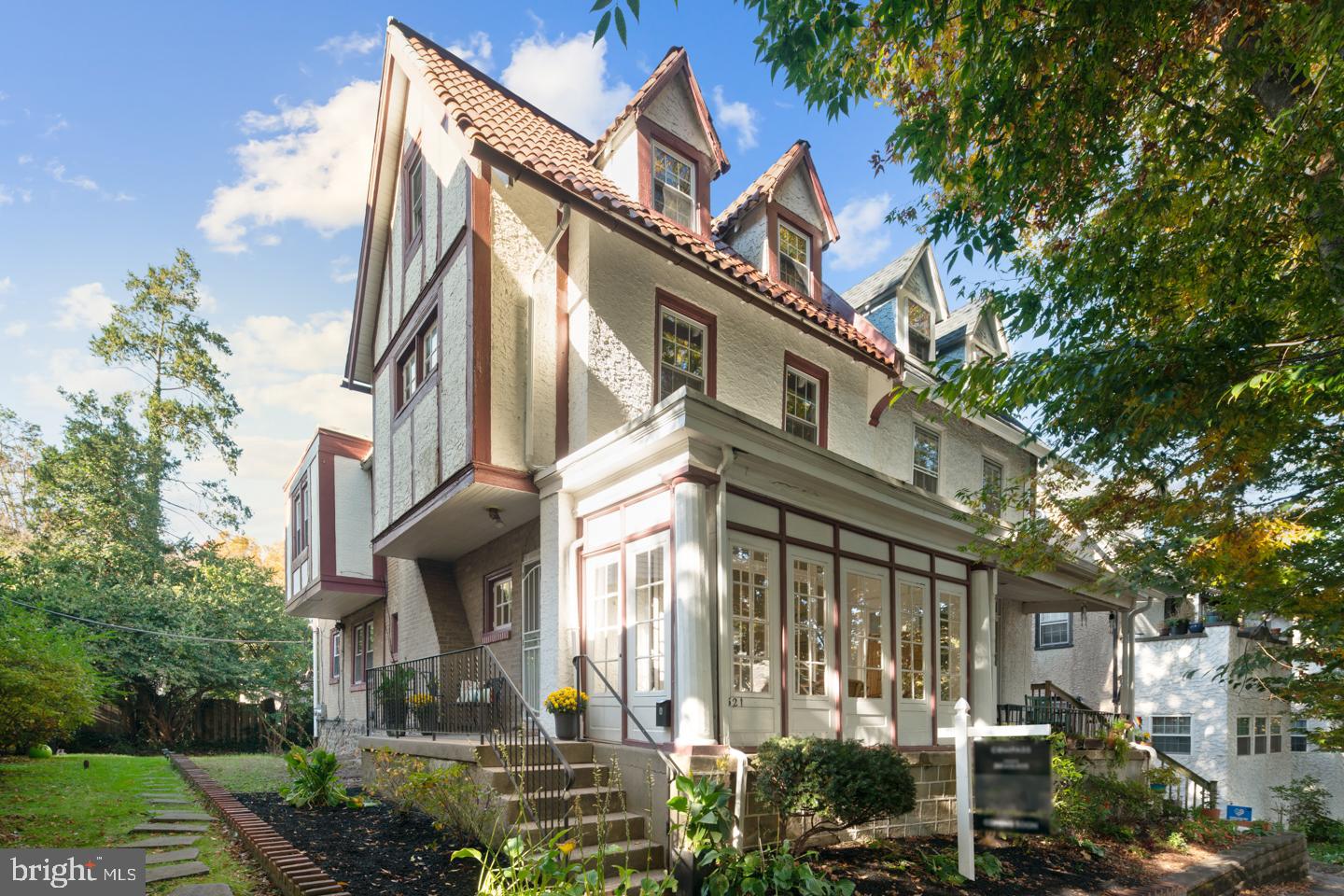 521 Burnham Road Philadelphia, PA 19119 - Photo 2 of 26