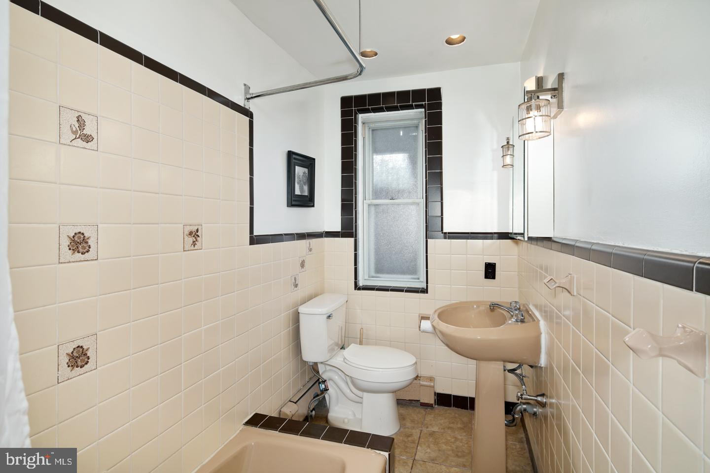 521 Burnham Road Philadelphia, PA 19119 - Photo 18 of 26