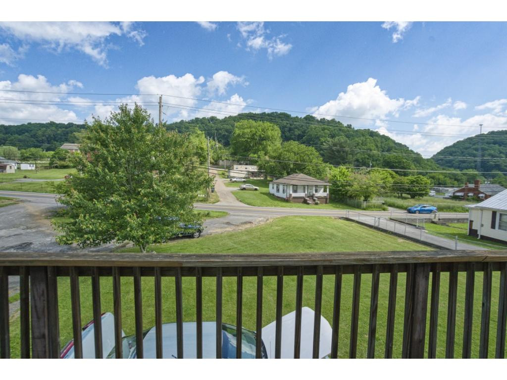 234 West Carters Valley Road Kingsport, TN 37665 - Photo 6 of 16 Photo 6