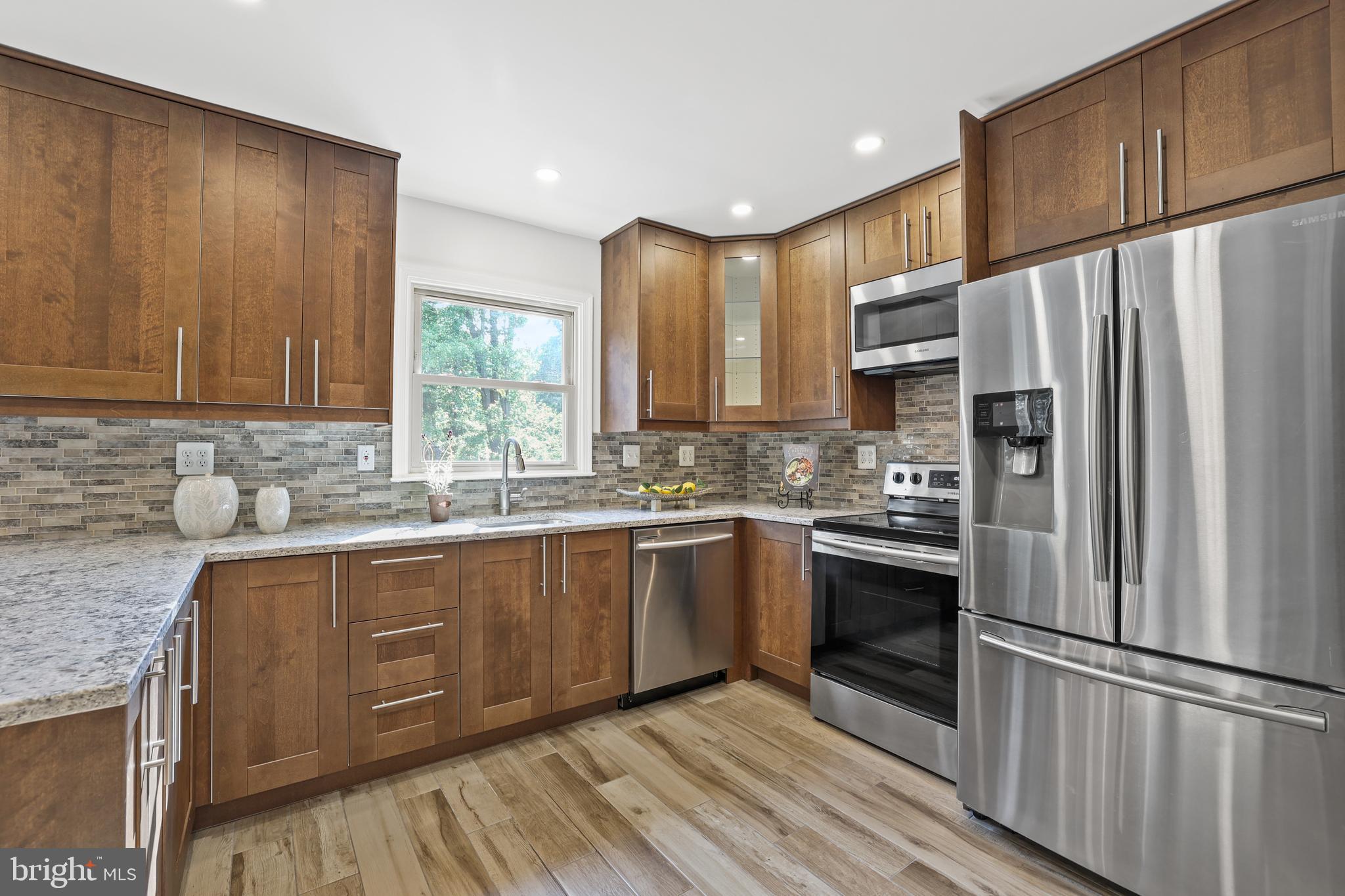 2838 Hill Road Vienna, VA 22181 - Photo 11 of 65
