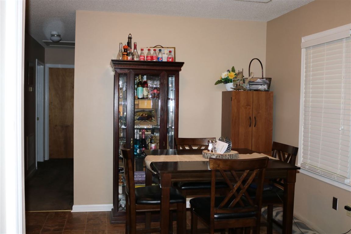 101 Indian Oaks Road Seneca, SC 29672 - Photo 8 of 26 Gallery Image 8