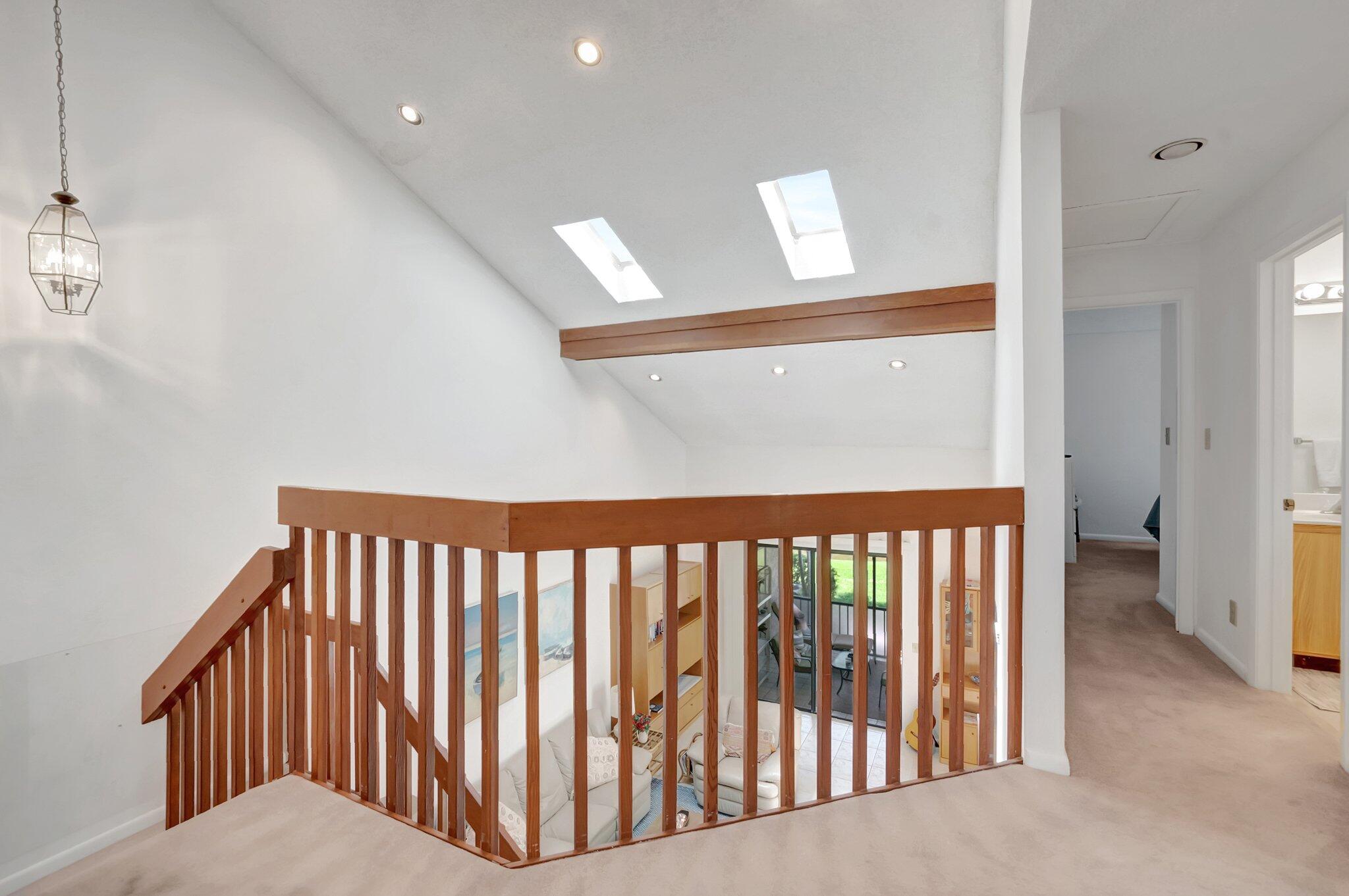 7950 La Mirada Drive Boca Raton, FL 33433 - Photo 17 of 42 a view of a hallway