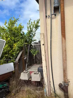 $390,000 | 7807 Weld Street, Oakland, CA 94621