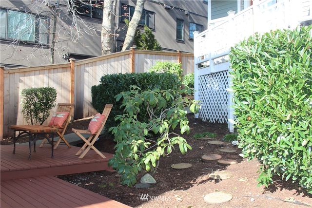 $510,000 | 511 Ward Street, Unit 3, Seattle, WA 98109