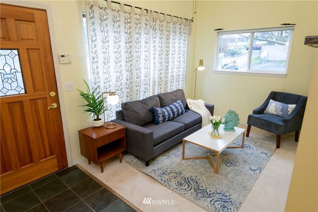 $510,000 | 511 Ward Street, Unit 3, Seattle, WA 98109