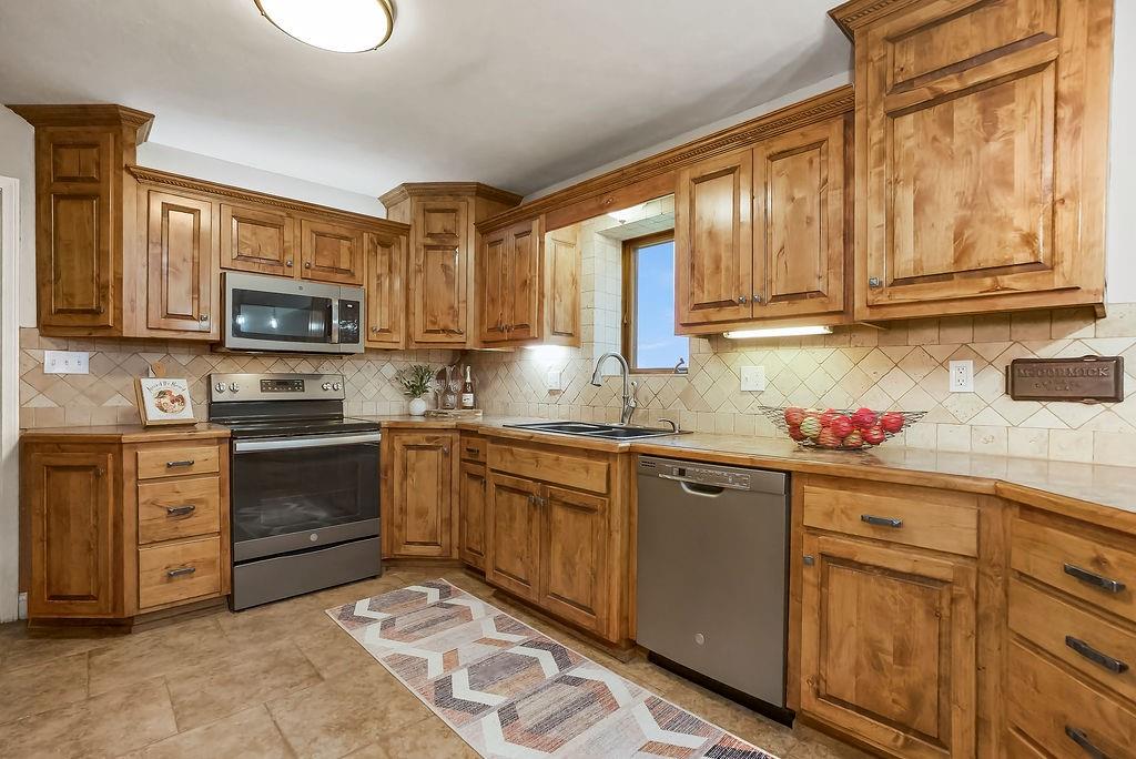 33309 Taylor Road Drexel, MO 64742 - Photo 5 of 35