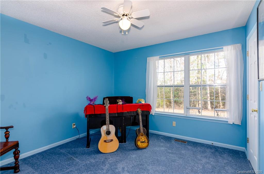 125 Sunkist Road Brevard, NC 28712 - Photo 17 of 24 Gallery Image 17