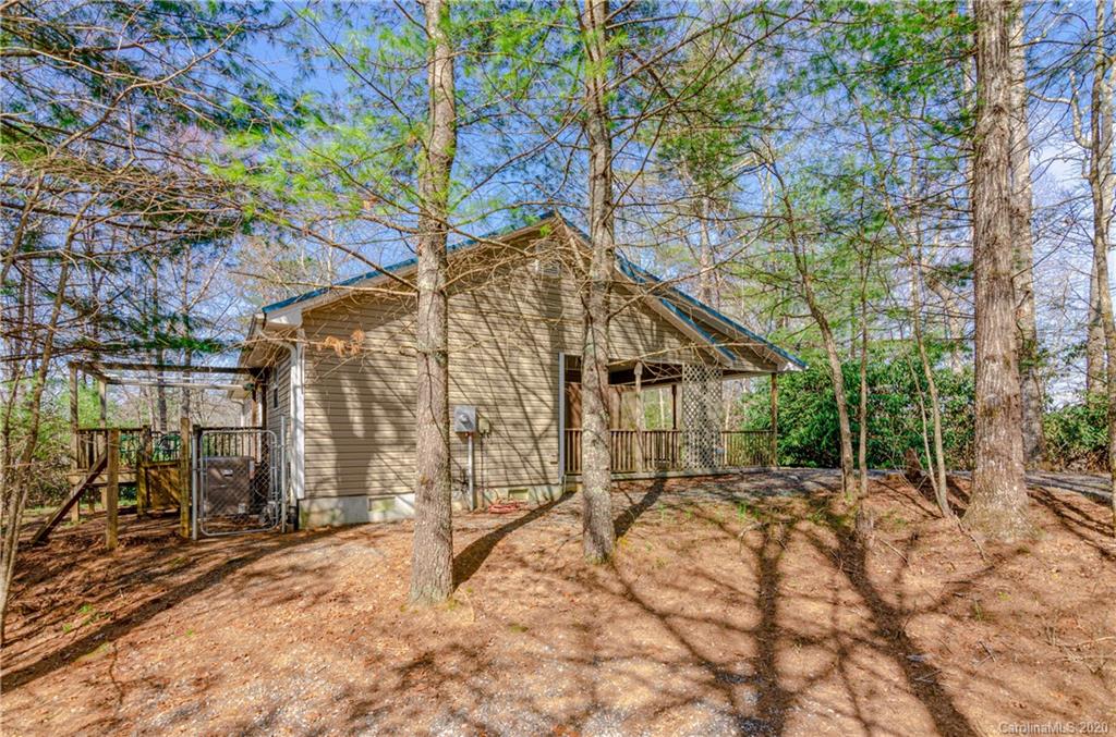125 Sunkist Road Brevard, NC 28712 - Photo 18 of 24 Gallery Image 18