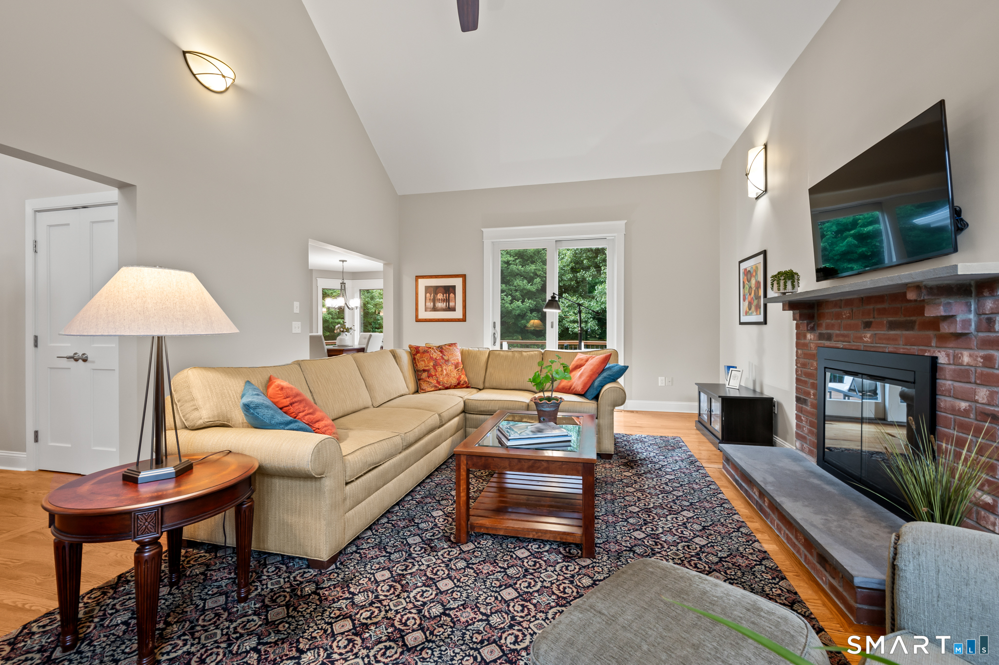 111 Bluff Point Road Glastonbury, CT 06073 - Photo 13 of 39