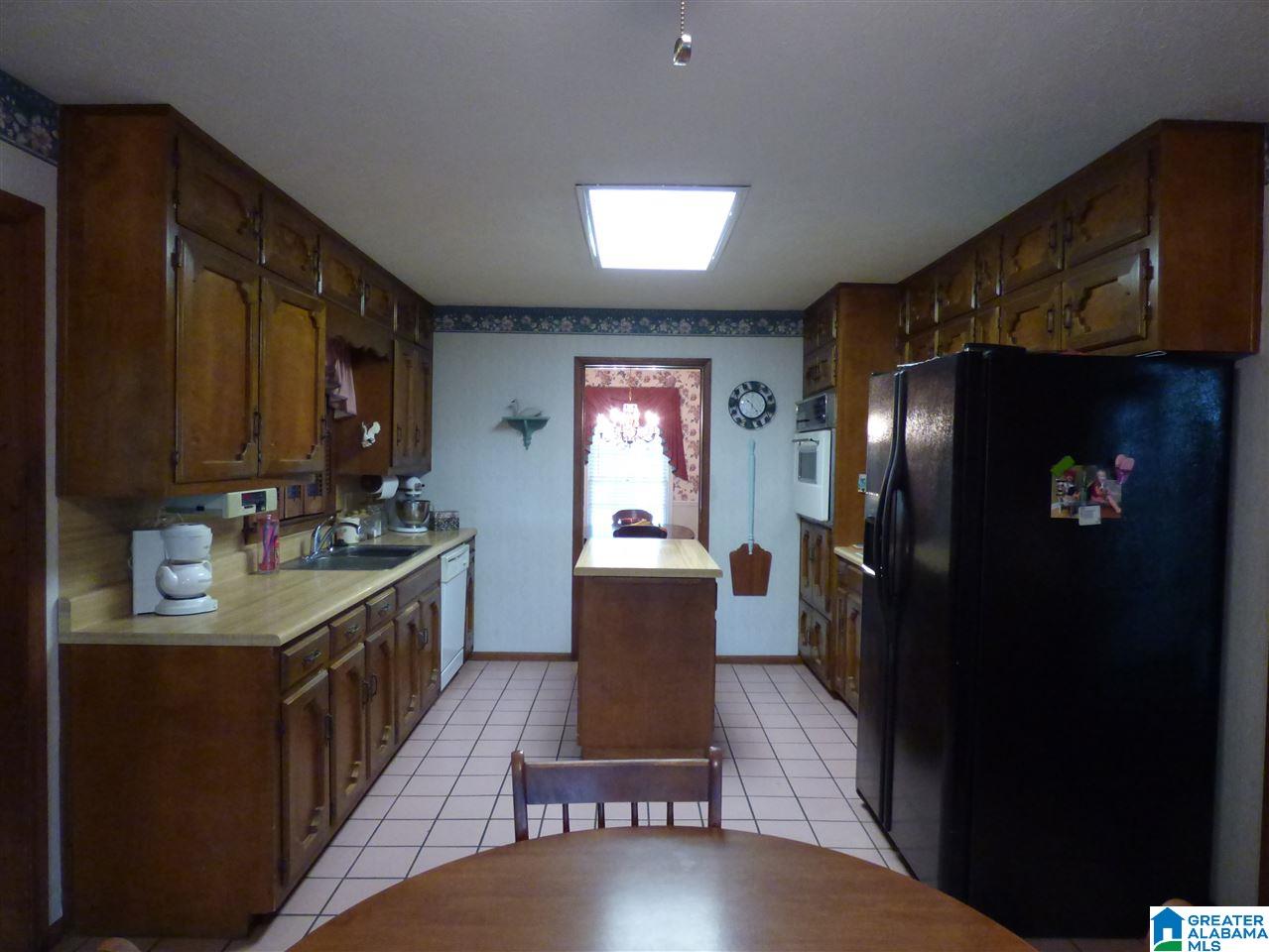 306 Covered Bridge Road Rainbow City, AL 35906 - Photo 7 of 38