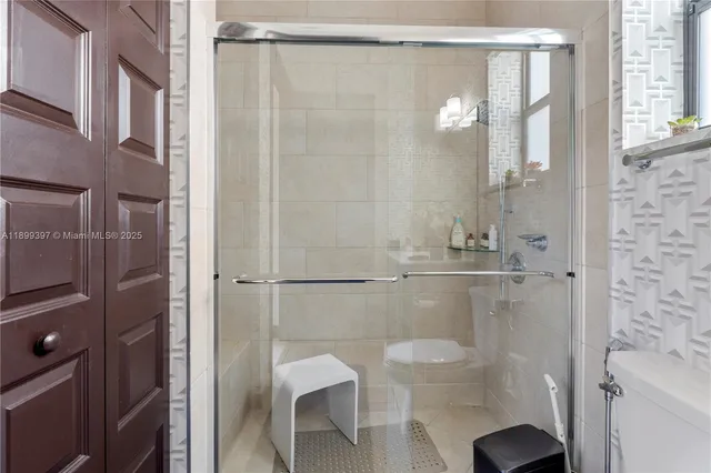 a view of an entryway of a house