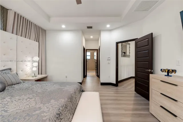 a view of walk in closet