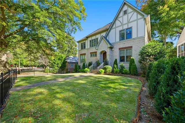 $1,600,000 | 1295 Cumberland Road Northeast, Atlanta, GA 30306