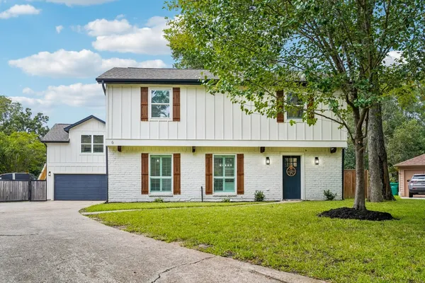 $429,000 | 6 Rockingham Place, Conroe, TX 77304