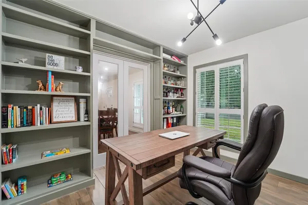 $429,000 | 6 Rockingham Place, Conroe, TX 77304