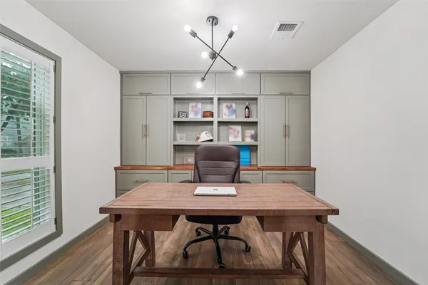 $429,000 | 6 Rockingham Place, Conroe, TX 77304