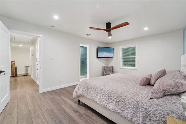 $429,000 | 6 Rockingham Place, Conroe, TX 77304