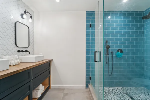 $429,000 | 6 Rockingham Place, Conroe, TX 77304