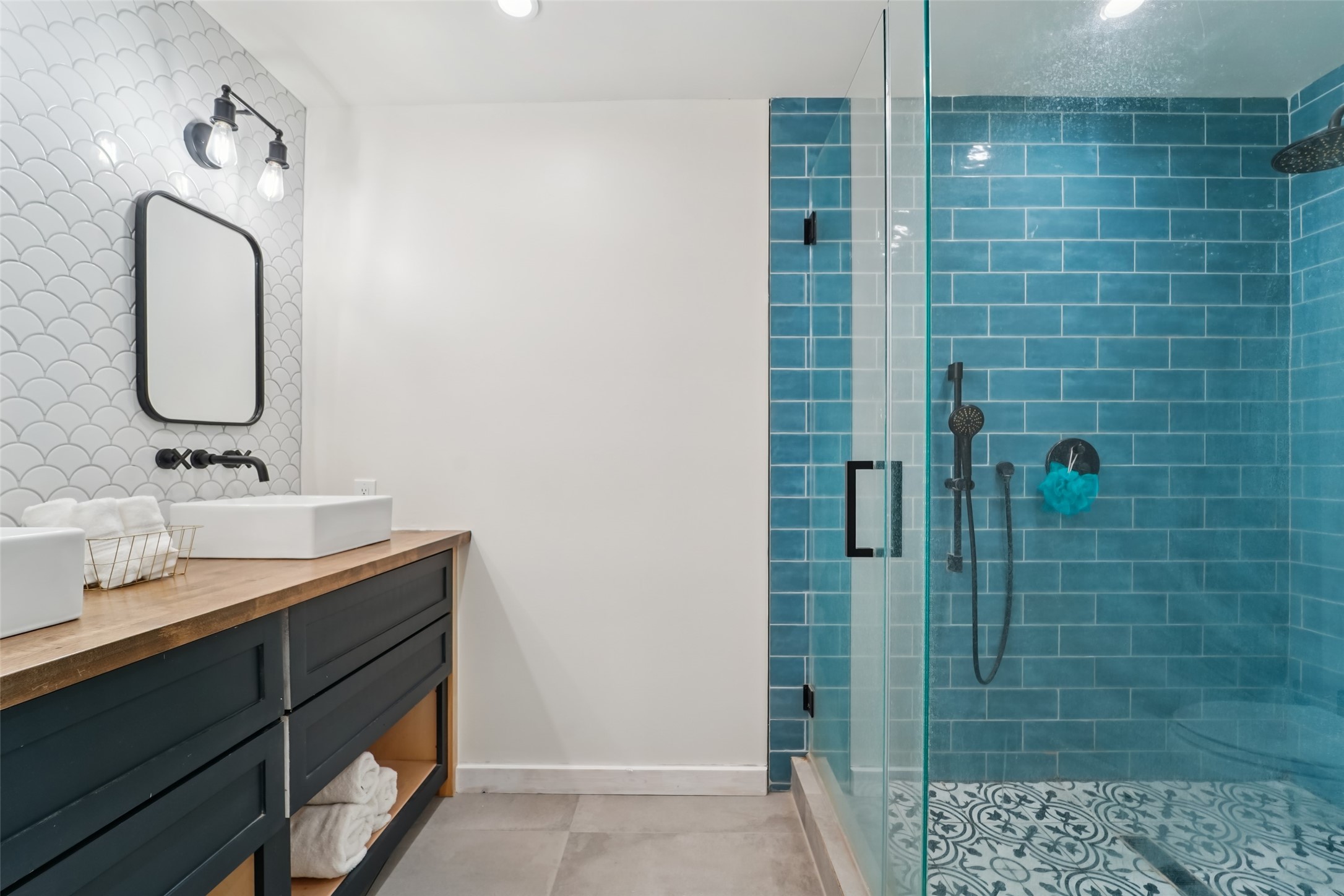 6 Rockingham Place Conroe, TX 77304 - Photo 20 of 35