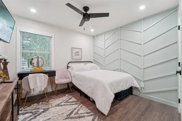 $429,000 | 6 Rockingham Place, Conroe, TX 77304