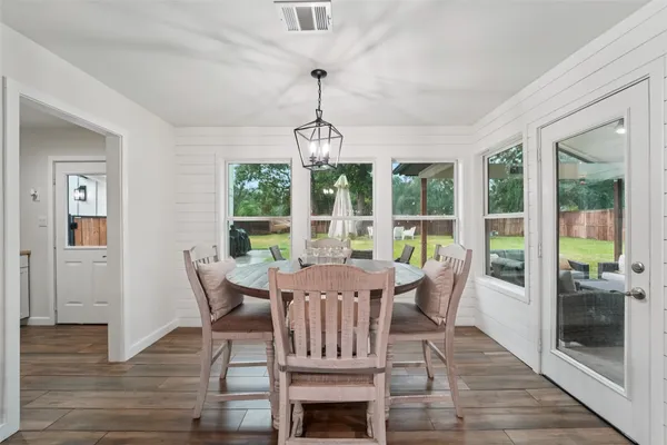 $429,000 | 6 Rockingham Place, Conroe, TX 77304