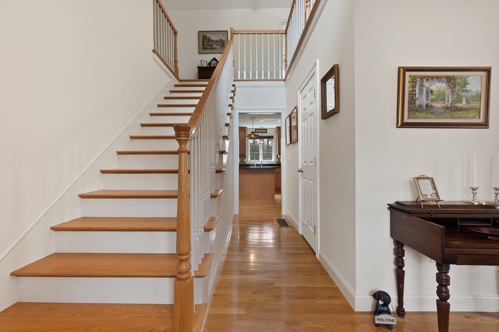 17 Arrowhead Circle Rowley, MA 01969 - Photo 4 of 42